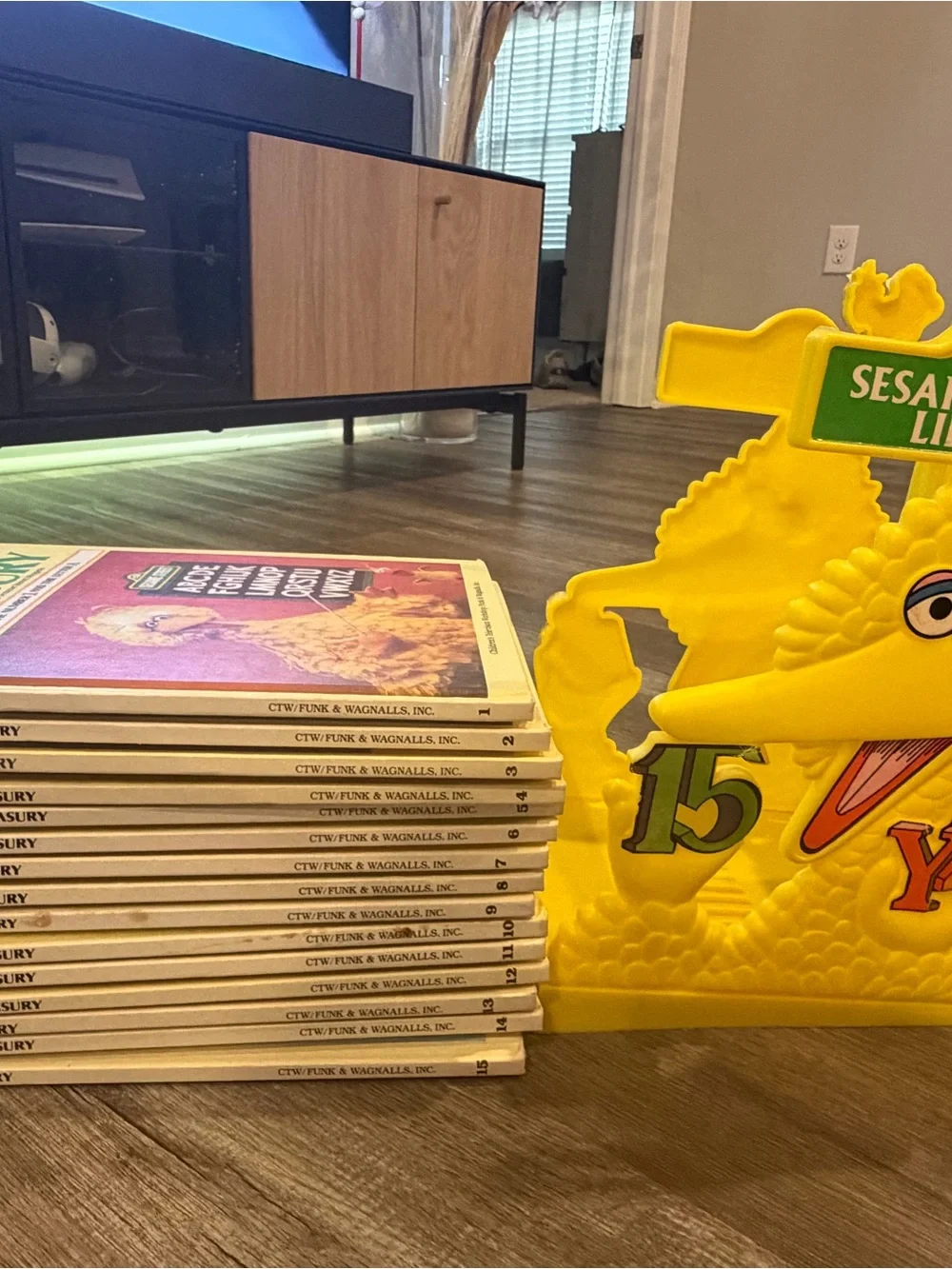 The Sesame Street Treasury Collection - Assorted Yellow Covers